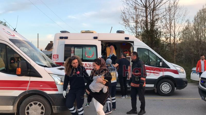 Kafa kafaya çarpıştılar 3'ü çocuk 6 yaralı