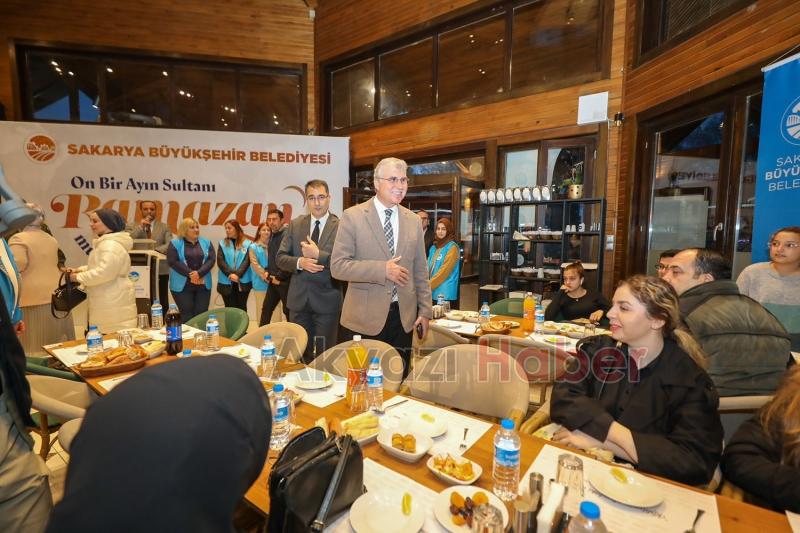 İlk günden itibaren kardeşlerimizin yanındayız 