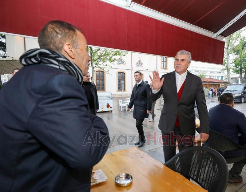 Başkan Yüce vatandaşlarla bayramlaştı