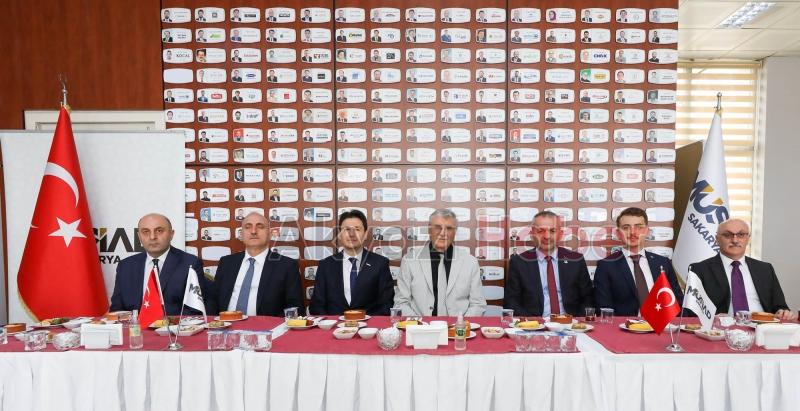 Başkan Yüce birlik ve beraberlik mesajı verdi