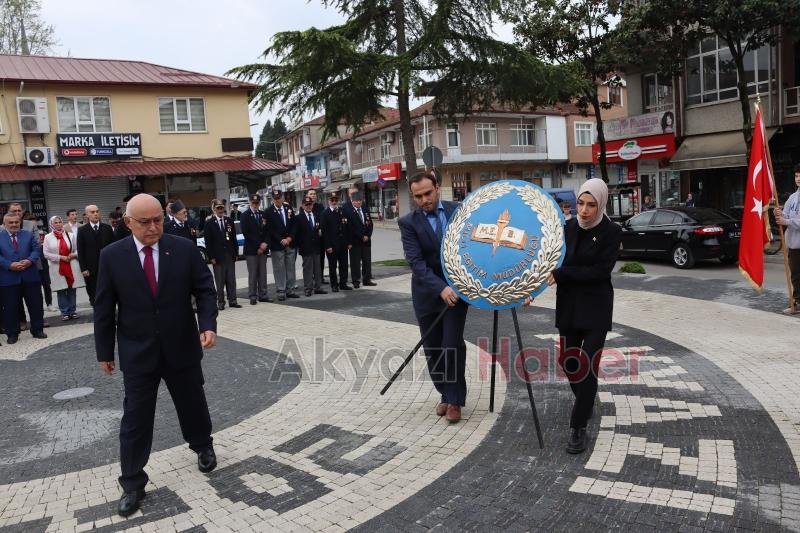 Akyazı'da 23 Nisan törenle kutlandı