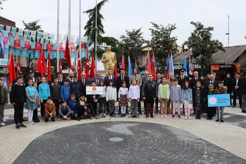 Akyazı'da 23 Nisan törenle kutlandı