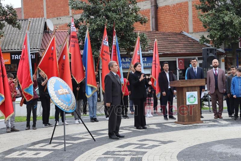 Akyazı'da 23 Nisan törenle kutlandı