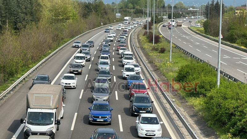 TEM Otoyolu’nda dönüş yoğunluğu