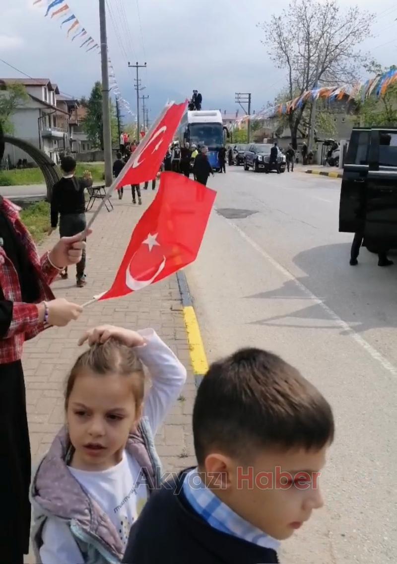 Recep Tayyip Erdoğan a Akyazı da Yoğun ilgi 