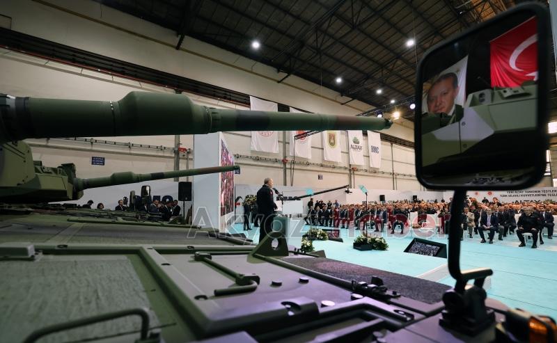 Cumhurbaşkanı Erdoğan, Altay Tankı’nın teslim törenine katıldı