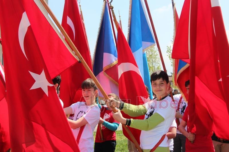 Akyazı'da 23 Nisan coşkuyla kutlandı