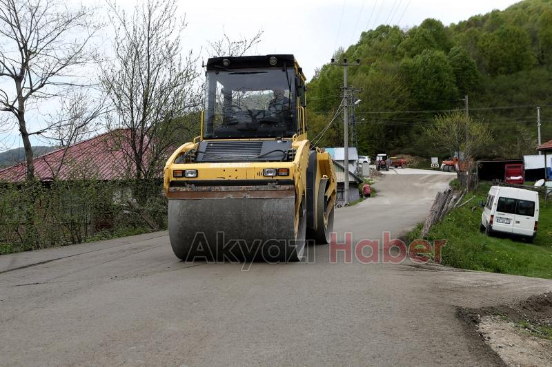 Büyükşehir Akyazı'da beton yolları tamamladı
