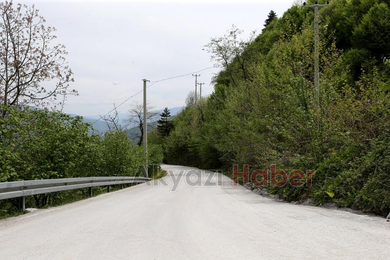 Büyükşehir Akyazı'da beton yolları tamamladı