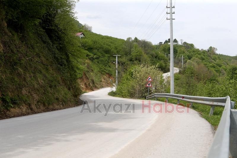 Büyükşehir Akyazı'da beton yolları tamamladı