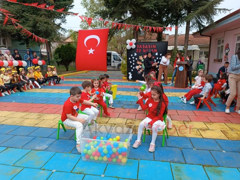 Akyazı Cumhuriyet Anaokulu'nda 23 Nisan kutlandı