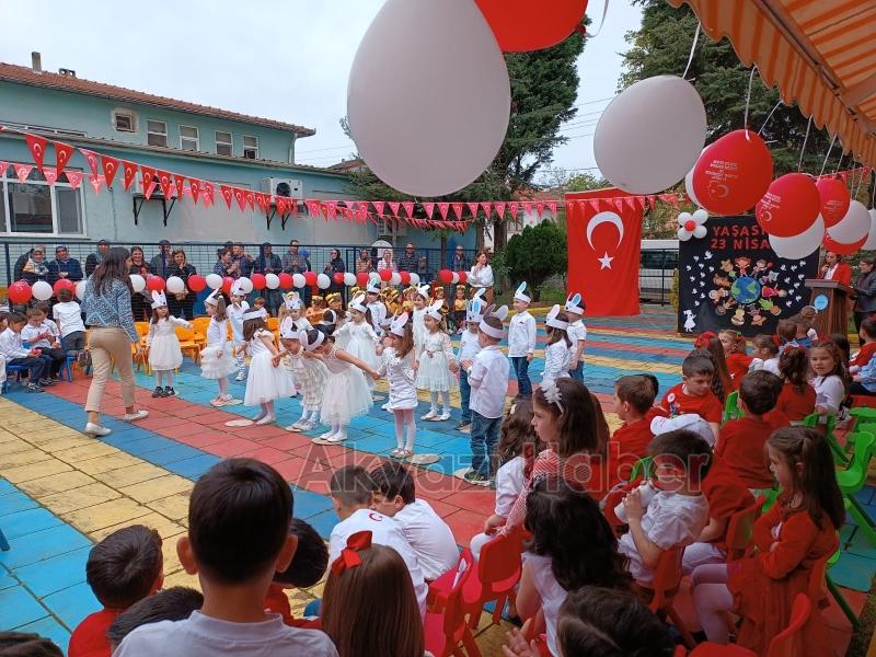 Akyazı Cumhuriyet Anaokulu'nda 23 Nisan kutlandı