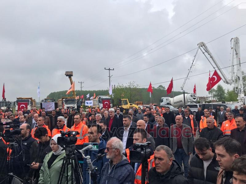 Karapürçek-Akyazı karayolunun temeli atıldı