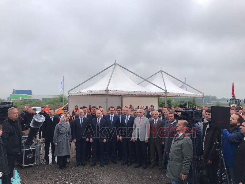 Karapürçek-Akyazı karayolunun temeli atıldı