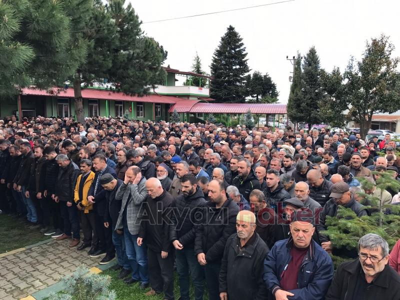 Kazada ölen 2 kişi toprağa verildi