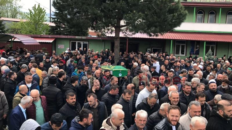 Kazada ölen 2 kişi toprağa verildi