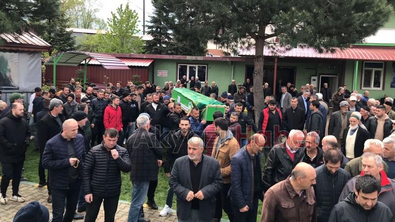 Kazada ölen 2 kişi toprağa verildi