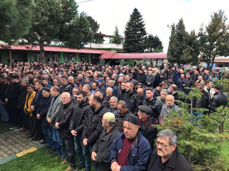 Kazada ölen 2 kişi toprağa verildi