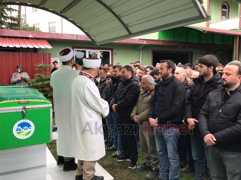 Kazada ölen 2 kişi toprağa verildi