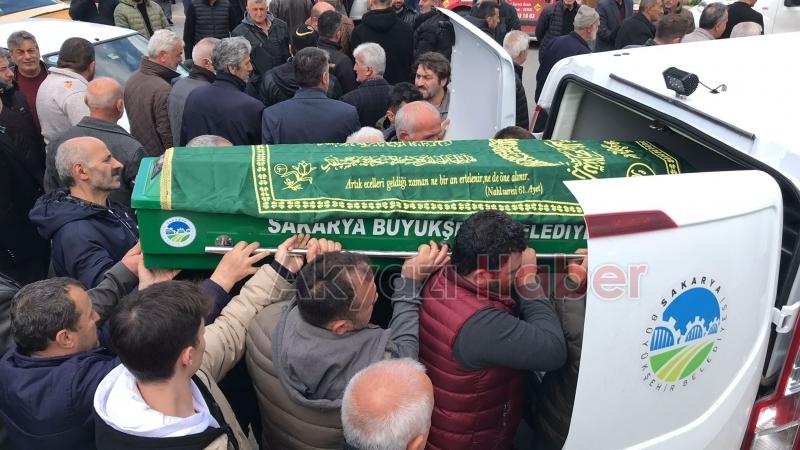 Kazada ölen 2 kişi toprağa verildi