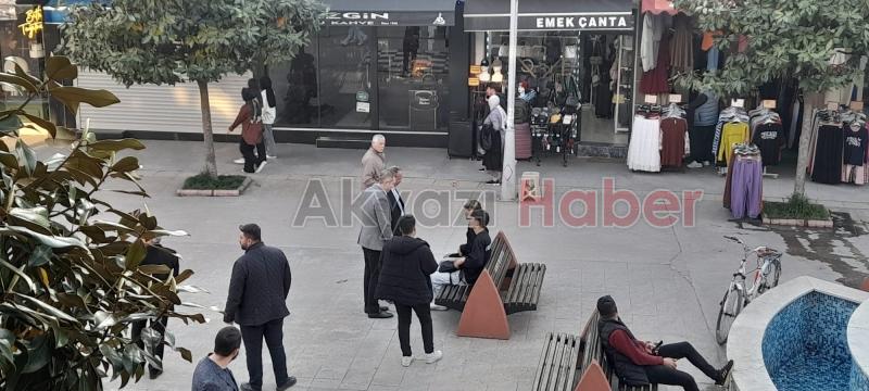 AK Parti adayı Kocacık Akyazı'da vatandaşlarla buluştu