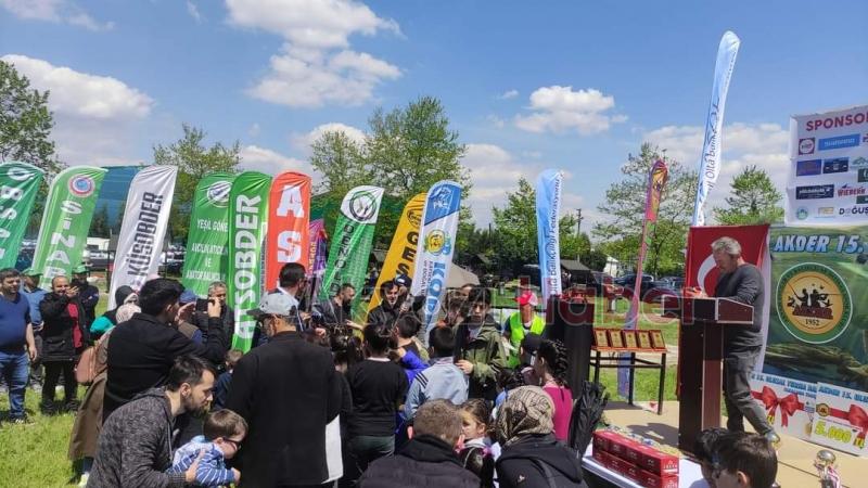 Turna balığı yakalama yarışması Sapanca Gölü'nde yapıldı