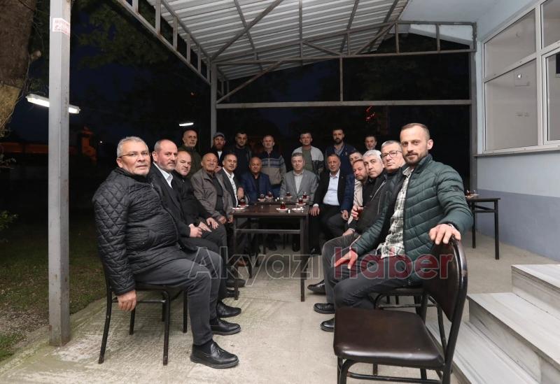AK Parti adayı Kocacık Akyazı'da vatandaşlarla buluştu