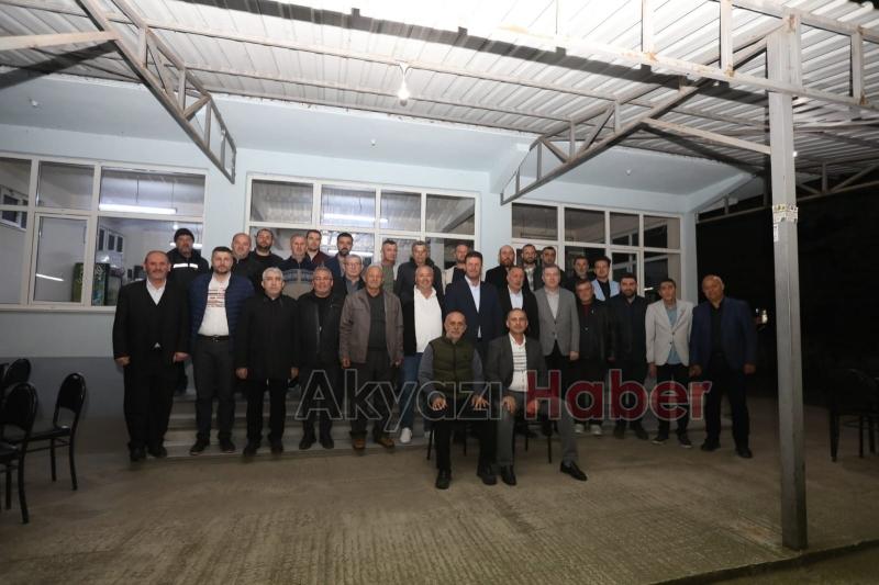 AK Parti adayı Kocacık Akyazı'da vatandaşlarla buluştu