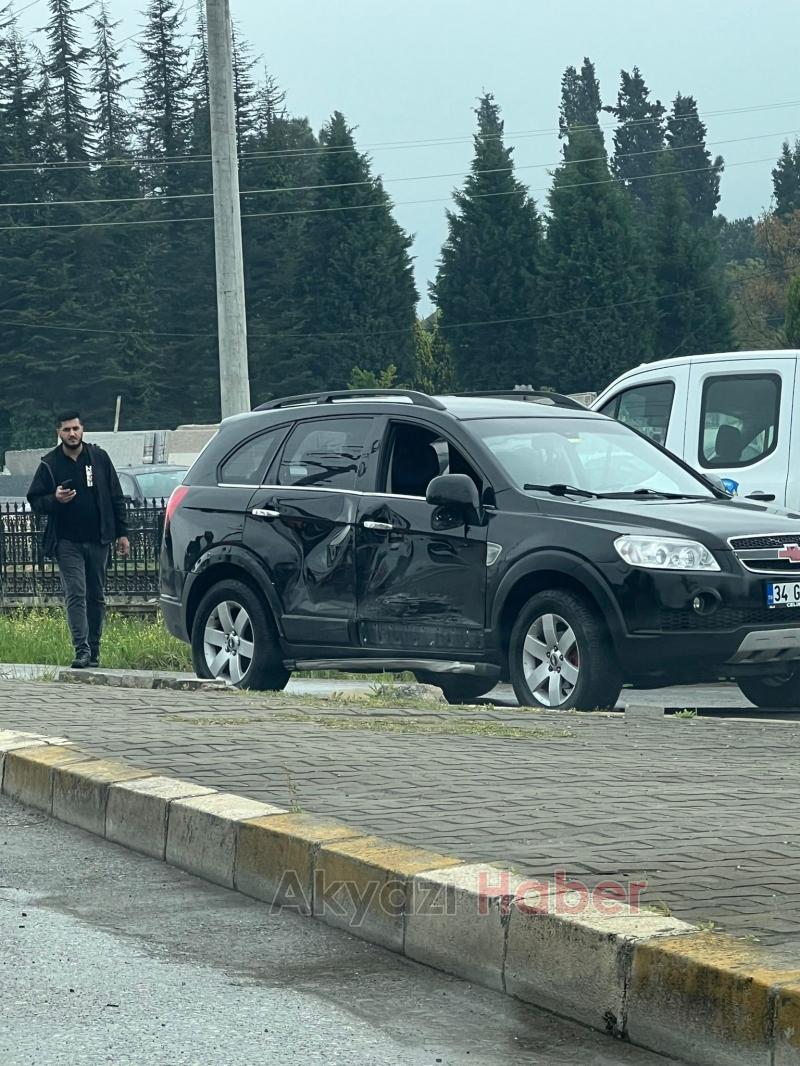 Akyazı'da cip ile çarpışan motosikletli yaralandı