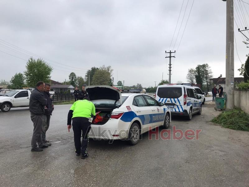 Akyazı'da cip ile çarpışan motosikletli yaralandı