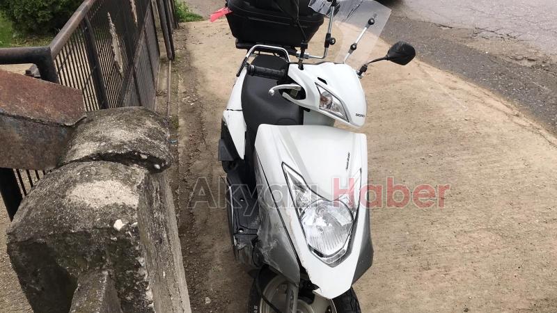 Akyazı'da cip ile çarpışan motosikletli yaralandı