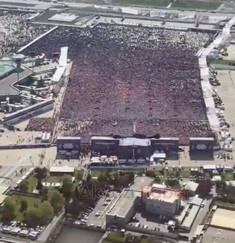 AK Parti'nin büyük İstanbul mitingine yoğun katılım