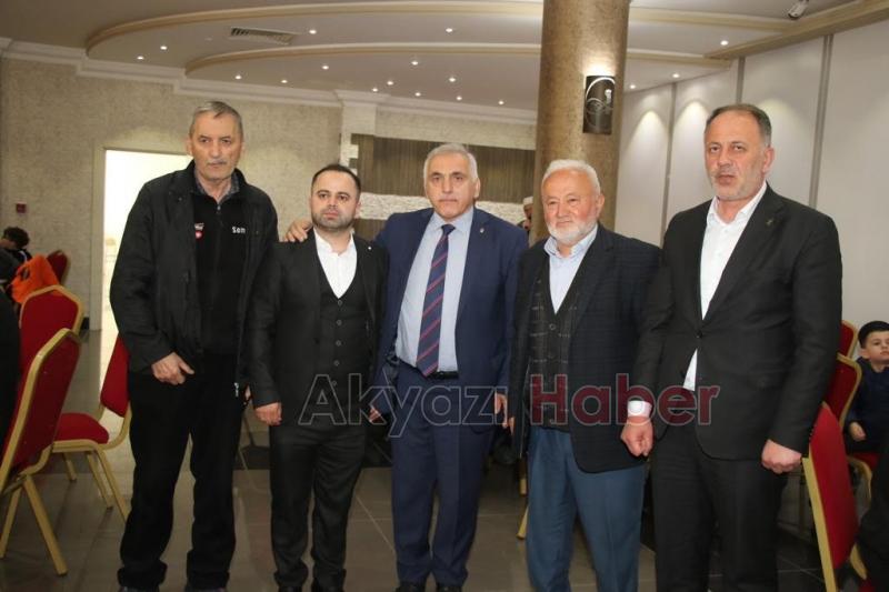 Ali İnci Akyazı'yı karış karış geziyor