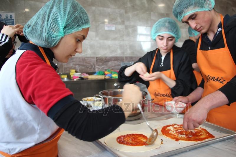 Öğrenciler glutensiz besin hazırladı
