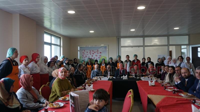 Öğrenciler glutensiz besin hazırladı