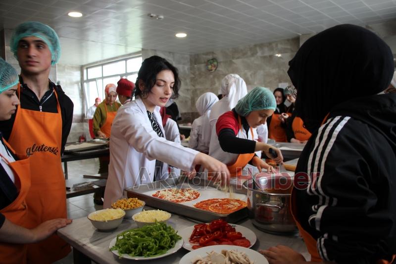 Öğrenciler glutensiz besin hazırladı
