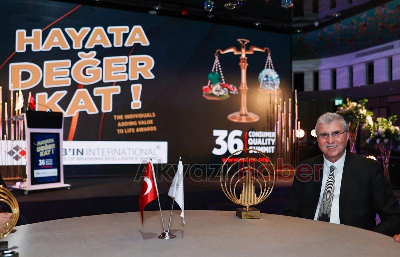 Başkan Yüce'ye ödül