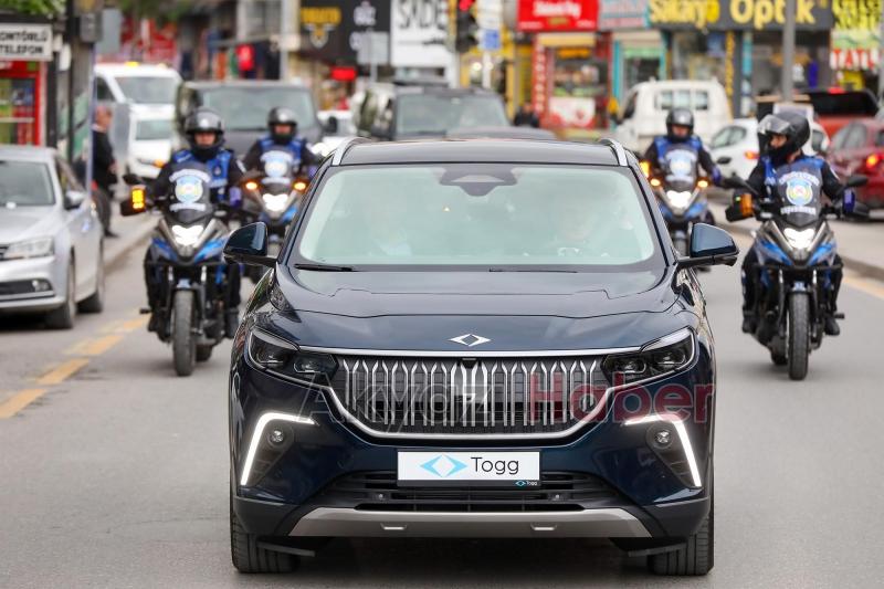 Yüce direksiyonda, Türkiye’nin gururu TOGG’a tarihi karşılama