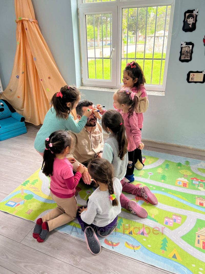 Akyazı Gençlik Derneği Çoçuklarla buluştu.