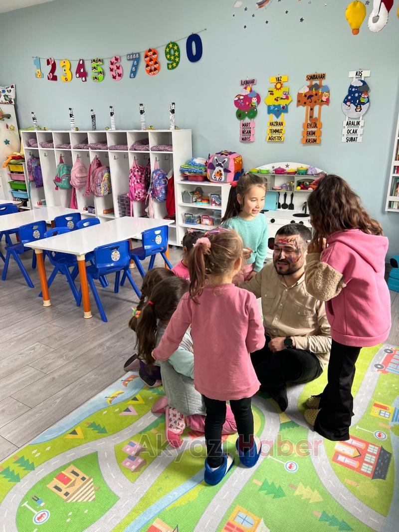 Akyazı Gençlik Derneği Çoçuklarla buluştu.