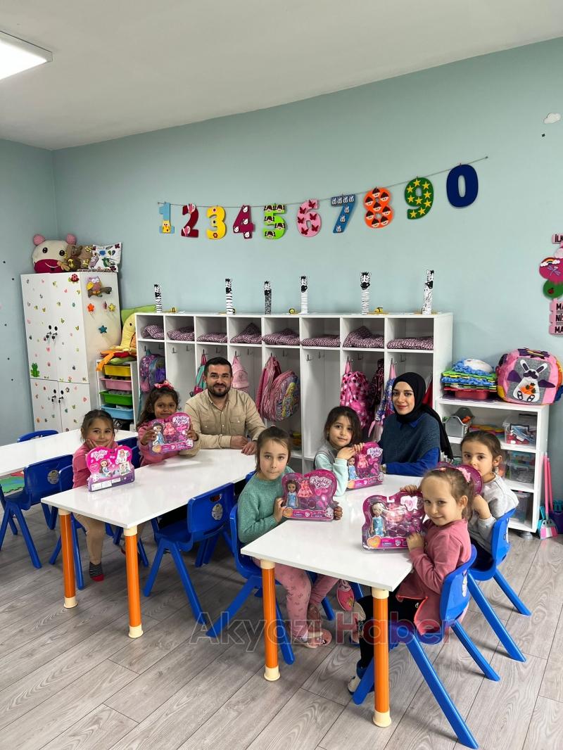 Akyazı Gençlik Derneği Çoçuklarla buluştu.