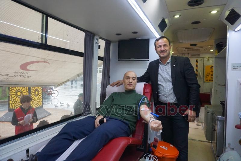 Akyazılılardan 84 ünite kan bağışladı