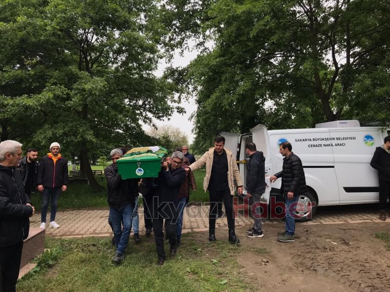 Soma'da madende öldü, Akyazı'da toprağa verildi