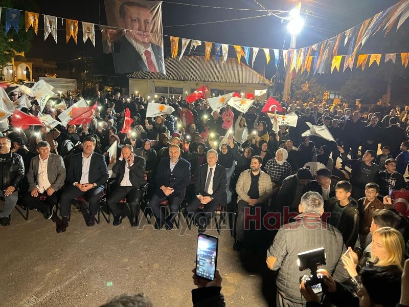 Ertuğrul Kocacık seçim çalışmasını 4 mahallede sürdürdü