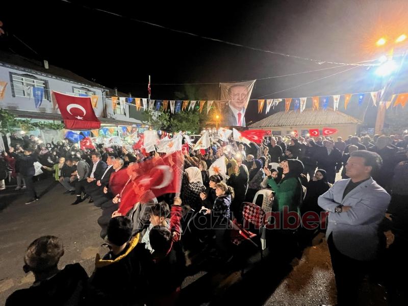 Ertuğrul Kocacık seçim çalışmasını 4 mahallede sürdürdü