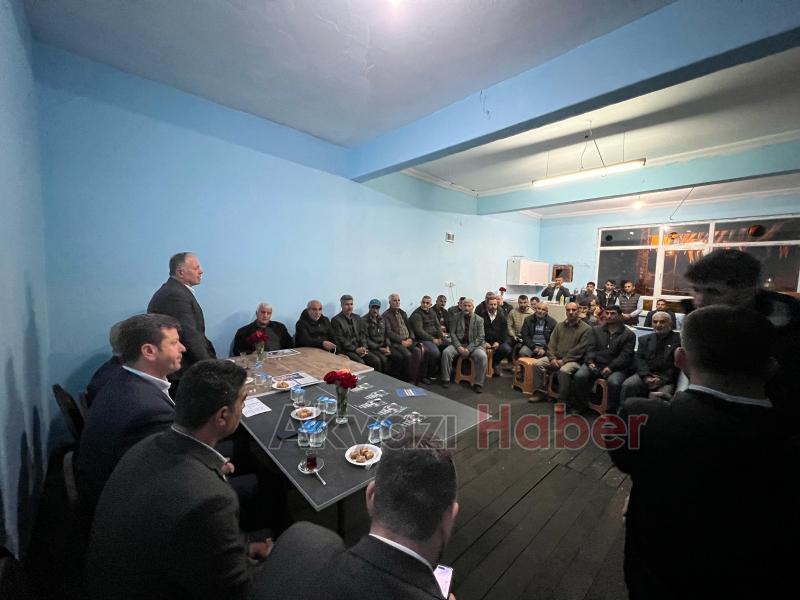 Ertuğrul Kocacık seçim çalışmasını 4 mahallede sürdürdü