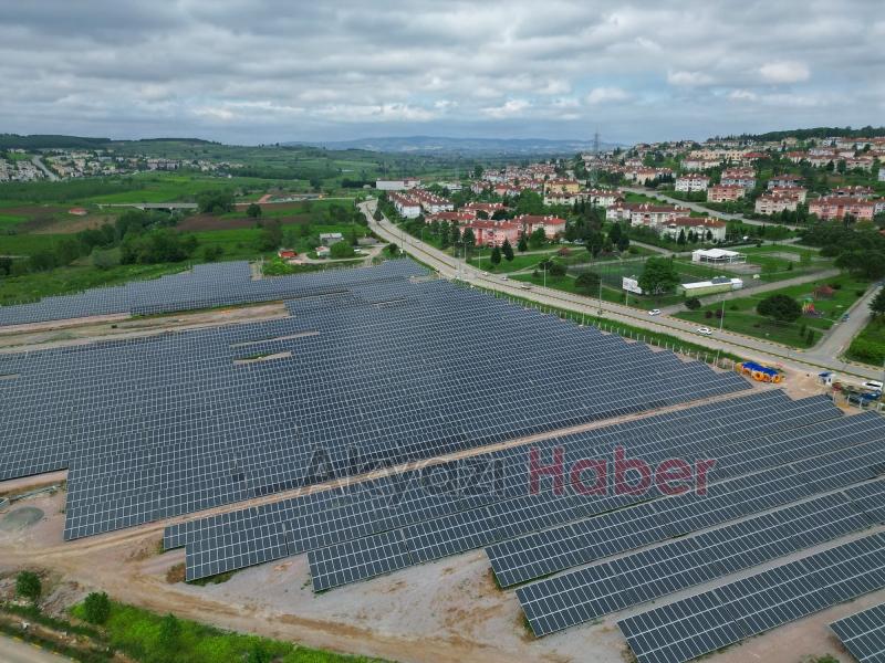 Büyükşehirin projesinde son paneller kuruluyor