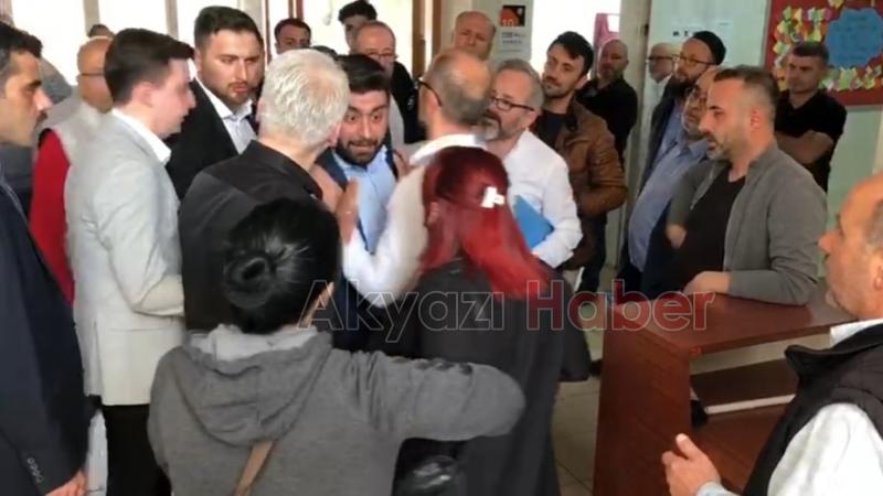 Akyazı'da sandıkta gergin anlar