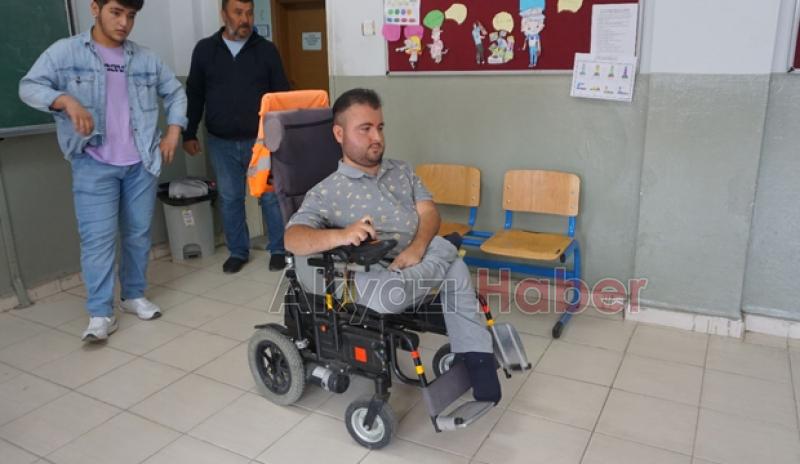 Engelli vatandaşlar oyunu kullanıyor