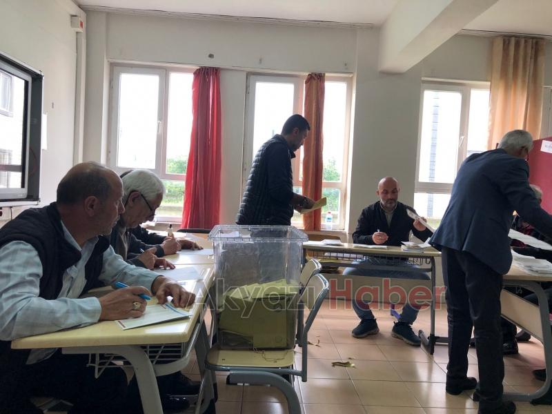 Sandıklar açıldı, oy sayımına geçildi